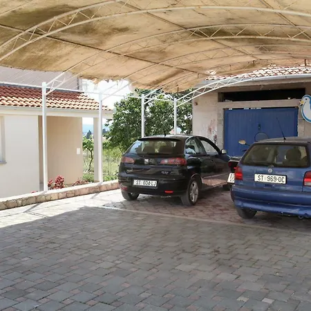 Dinka Apartment