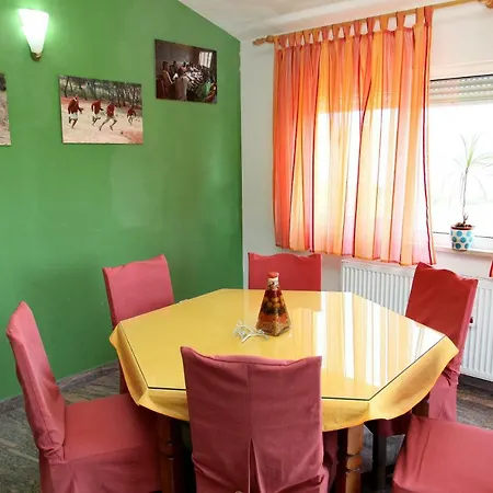 Apartment Dinka Trogir