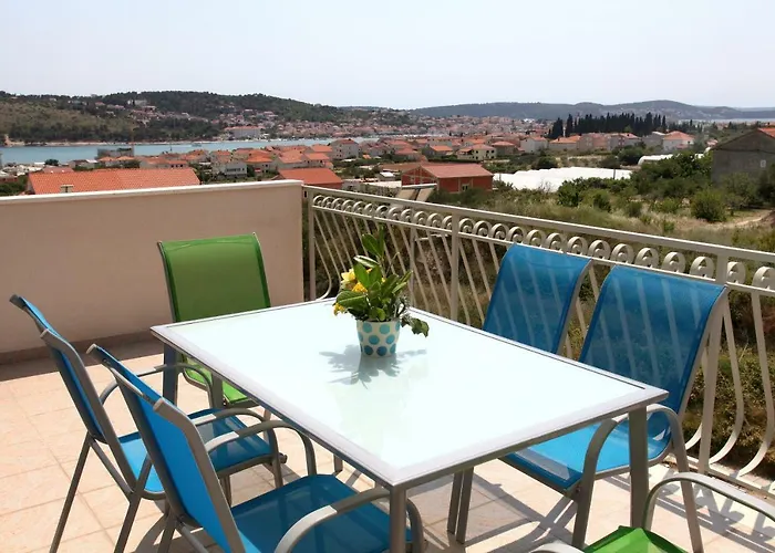 Dinka Trogir
