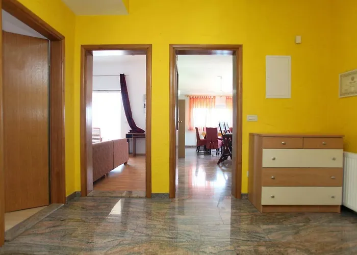 Apartment Dinka *