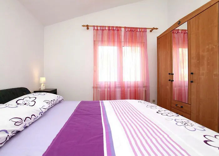 Apartment Dinka *