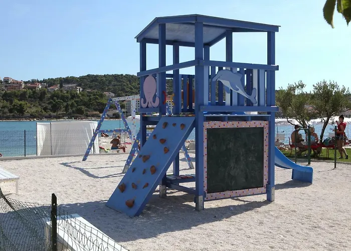 Dinka Trogir
