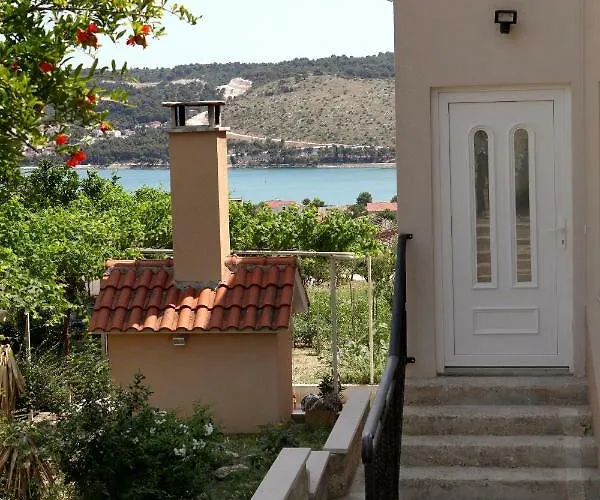 Dinka Apartment Trogir