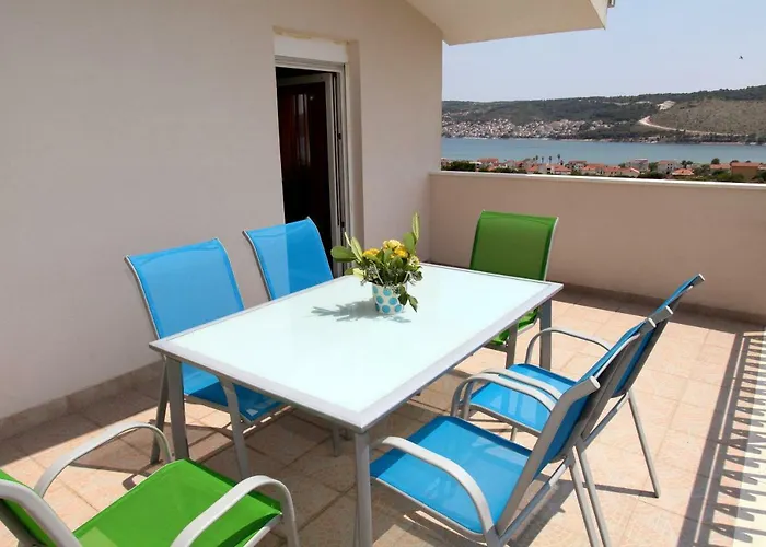Dinka Trogir