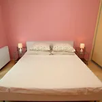 Dinka * 特罗吉尔