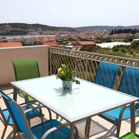Dinka Trogir